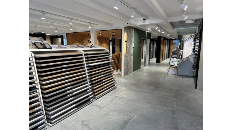 Bel-Pol Podłogi Drzwi ul. Bartycka 24 Warszawa. Nowy salon.