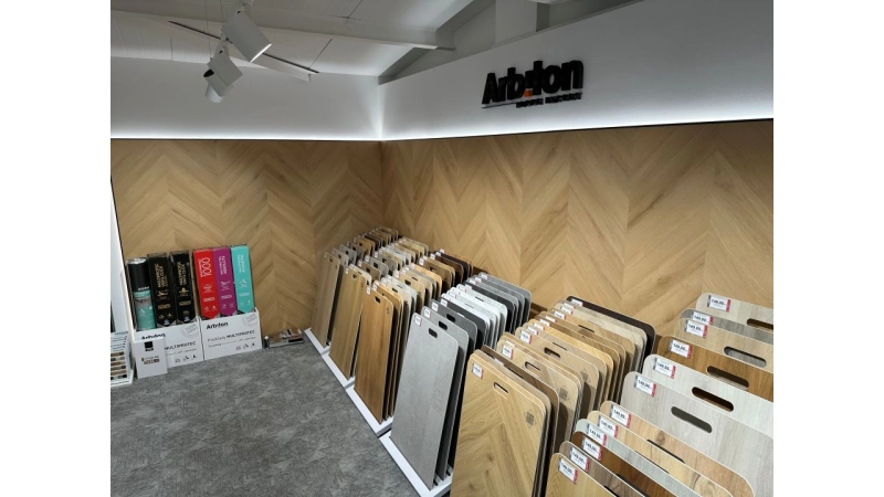 Bel-Pol Podłogi Drzwi ul. Bartycka 24 Warszawa. Nowy salon.