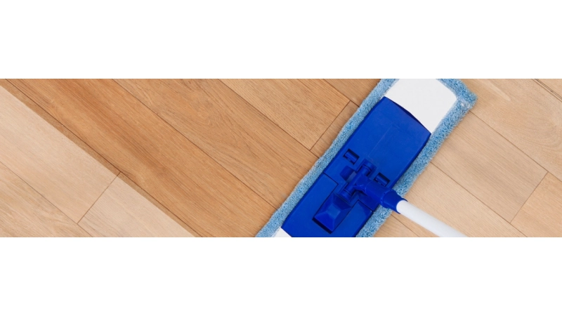 Olejowanie podłóg drewnianych - dlaczego warto i jak to zr