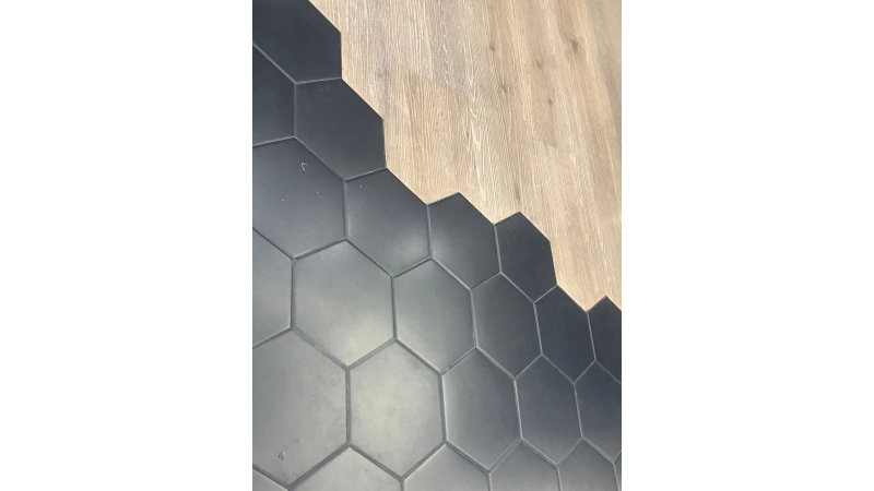 Jak połączyć panele z płytkami? - Praktyczne porady - 3.