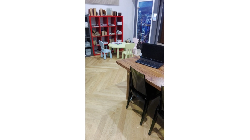 Wprowadziliśmy kąciki dla dzieci w sklepach BEL-POL - 5.jp