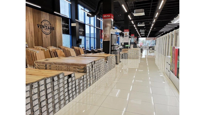 Otworzyliśmy nowy salon Bel-Pol z drzwiami i podłogami w W