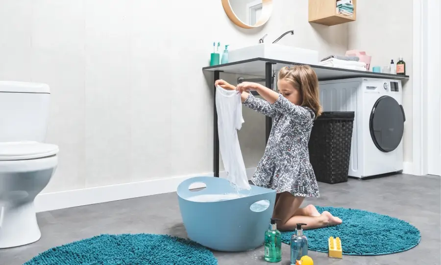 biała listwa przypodłogowa espumo w łazience