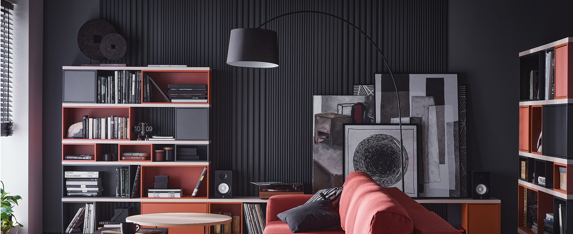 lamele antracytowe w nowoczesnym salonie antracyt