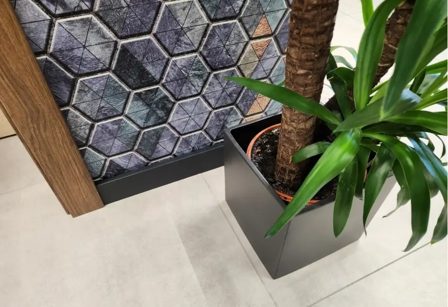 listwa przypodłogowa bravo czarna 207