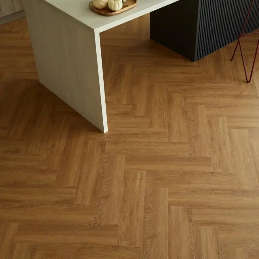 panele winylowe spc z podkładem jodełka dąb phoenix na podłodze