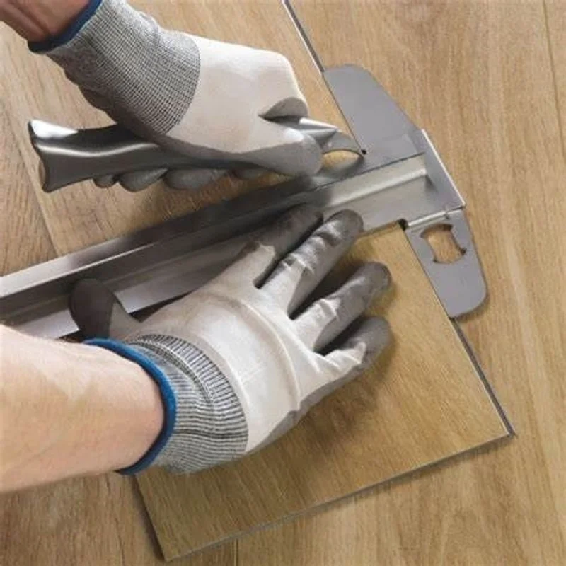Nóż Quick-Step Livyn do montażu podłóg winylowych , QSV
