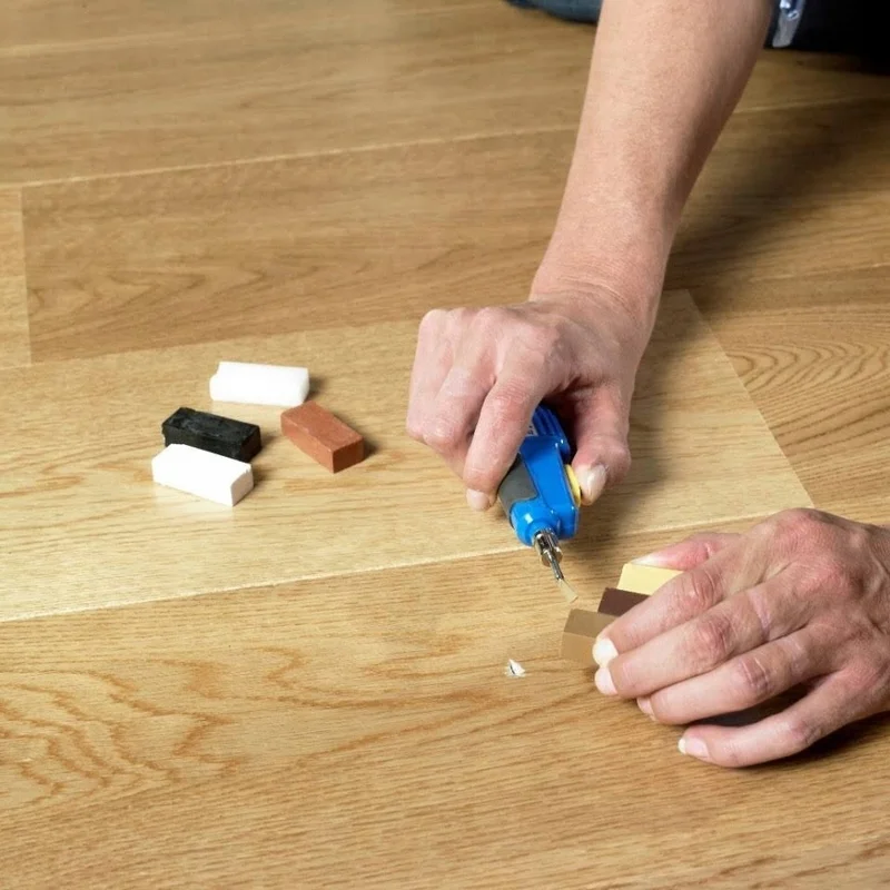 Zestaw naprawczy woski do naprawy paneli Quick-Step, QSREPAI