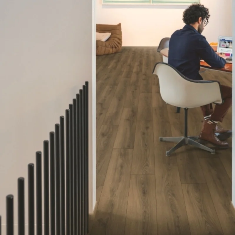 Panele podłogowe Dąb brązowy ciepły CLM5789 AC4 8 mm - 4