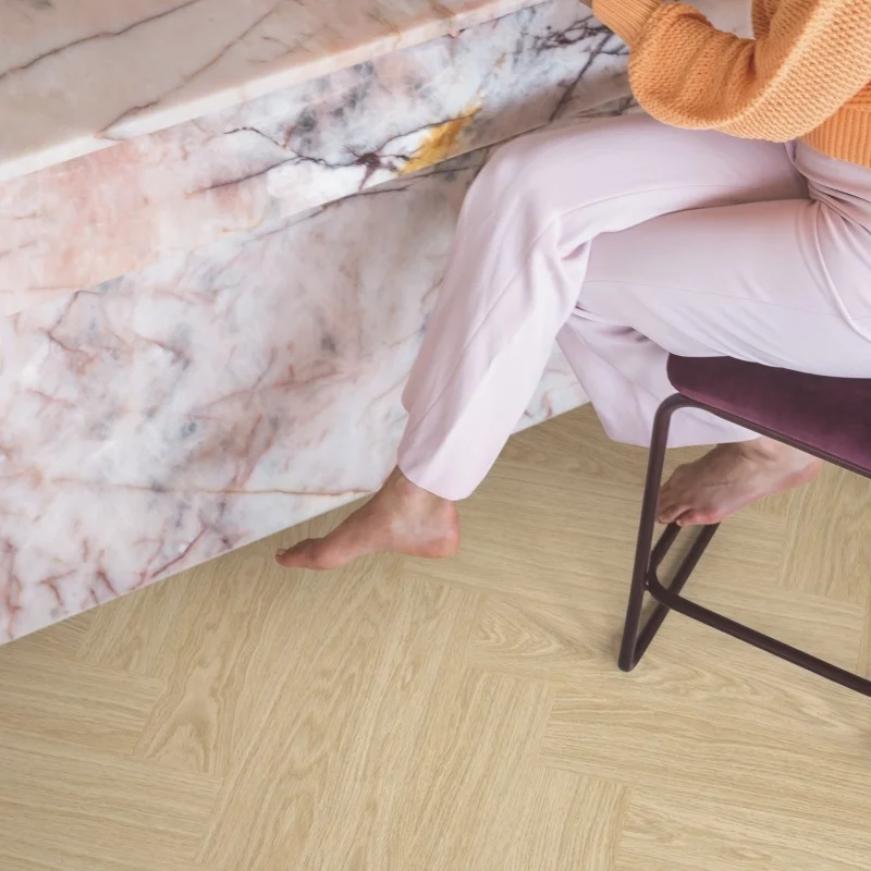 Panele winylowe SPC LVT z podkładem Jodełka Dąb Rumiany H