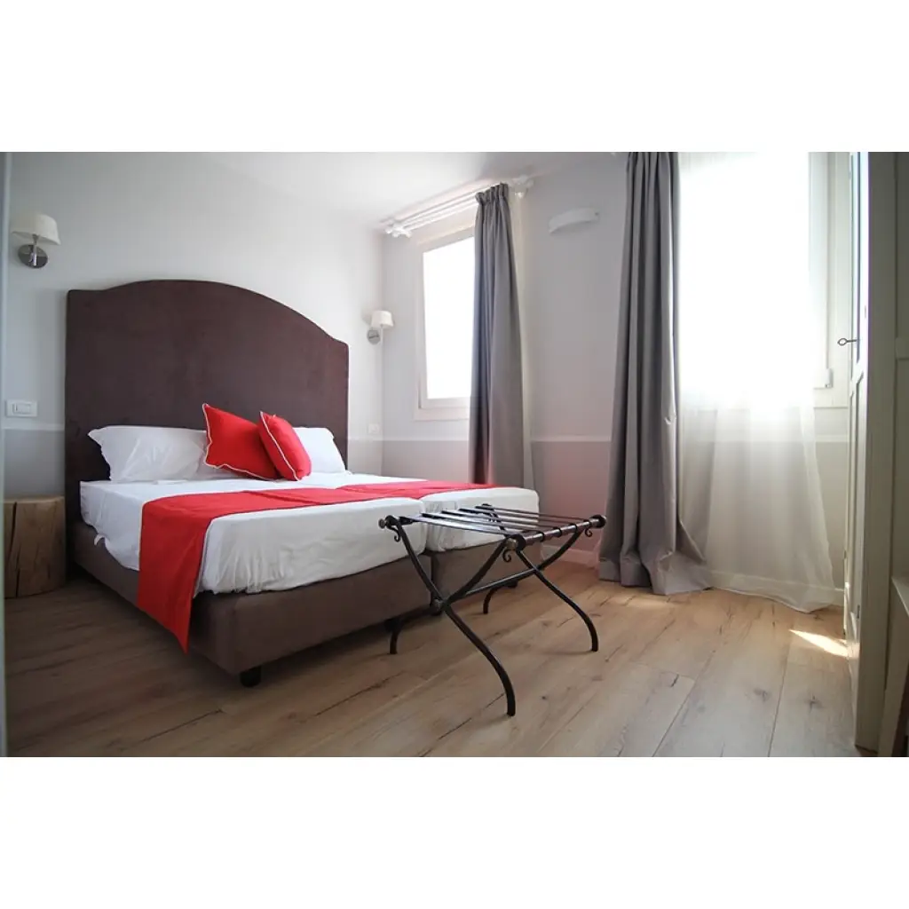 Panele podłogowe Dąb Senese Natural 250 AC4 8 mm, 8031582194476, Panele podłogowe, Prestige L Hydro, Skema