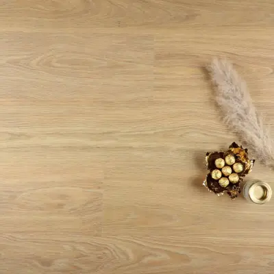 Panele winylowe ze zintegrowanym podkładem SPC Dąb Złoty DP0000020 Klasa 34 6 mm, SW4IMO-HKXPX-DP5XXX-EGOLA