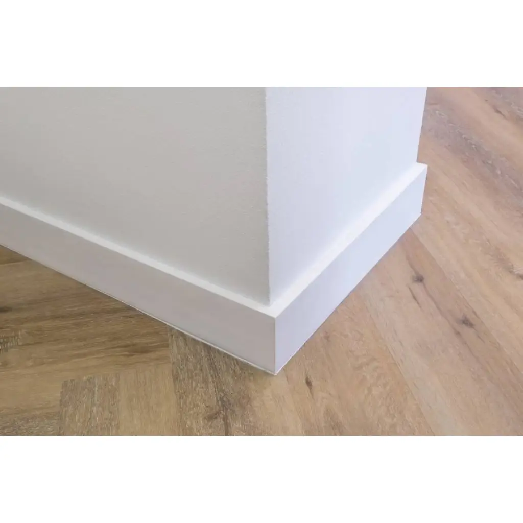 Listwa przypodłogowa Invado Biała P129, 100129392, Listwy przypodłogowe, Invado listwy, Invado