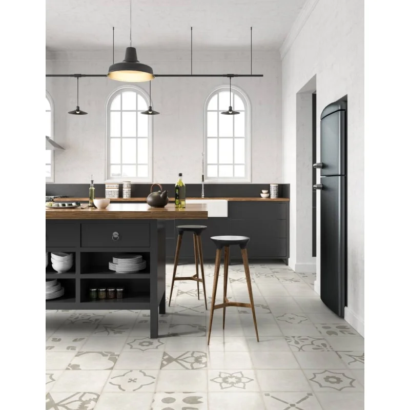 Panele winylowe samoprzylepne ze zintegrowanym podkładem No