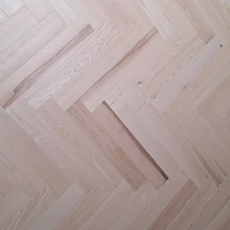 Podłoga drewniana Jodełka Jesion Kaschmir Lively Kaszmir 7