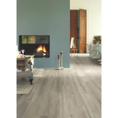 Panele Podłogowe Dąb Szary ze śladami cięcia piłą szary IM1858 AC4 8 mm