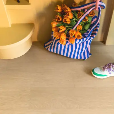 Panele Podłogowe Dąb Biały Satynowy IM3105 AC4 8 mm