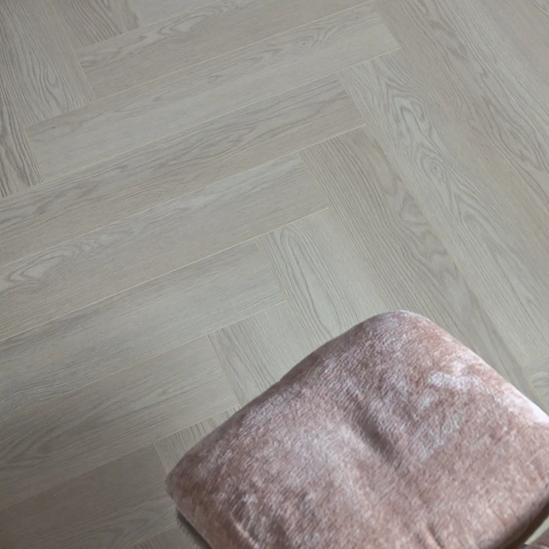 Panele podłogowe Jodełka Dąb Baronia jasny EL2132 AC4 8 m