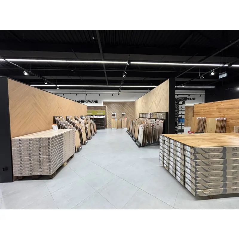 Bełchatów, ul. Kolejowa 4 - BEL-POL Galeria Olimpia