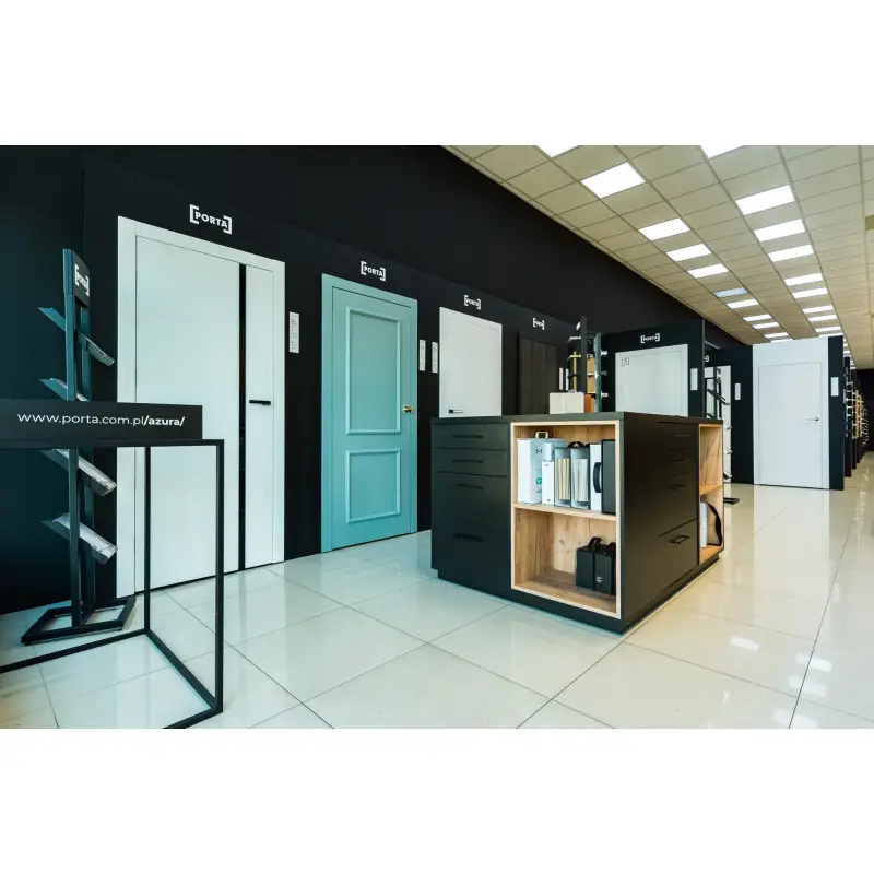 Kraków, ul. Zakopiańska 56 - CENTRUM PORTA DRZWI