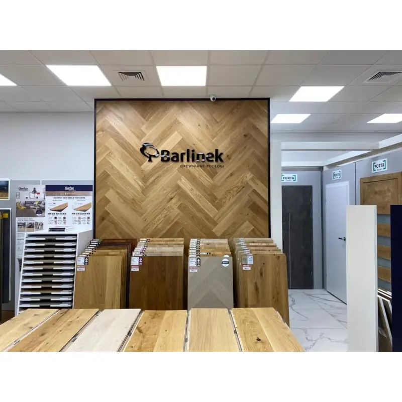 Sochaczew, ul. Ułanów Jazlowieckich 9 - Virginia  (sklep p