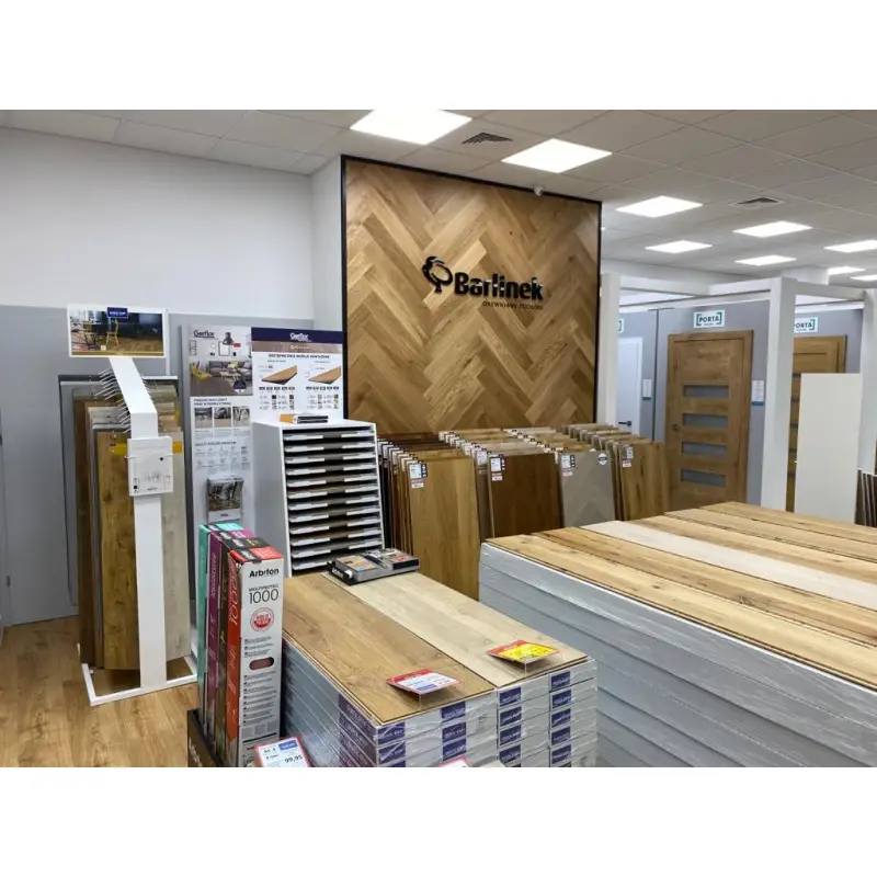 Sochaczew, ul. Ułanów Jazlowieckich 9 - Virginia  (sklep p