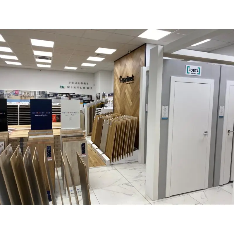 Sochaczew, ul. Ułanów Jazlowieckich 9 - Virginia  (sklep p