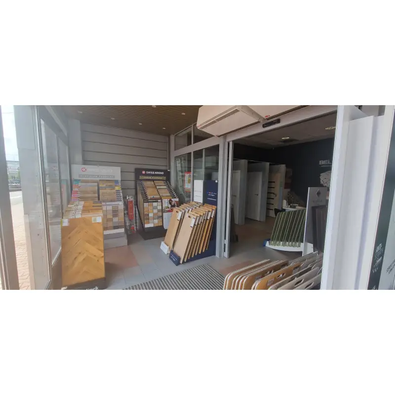 Bełchatów, ul. Kolejowa 4 - BEL-POL Galeria Olimpia Retail