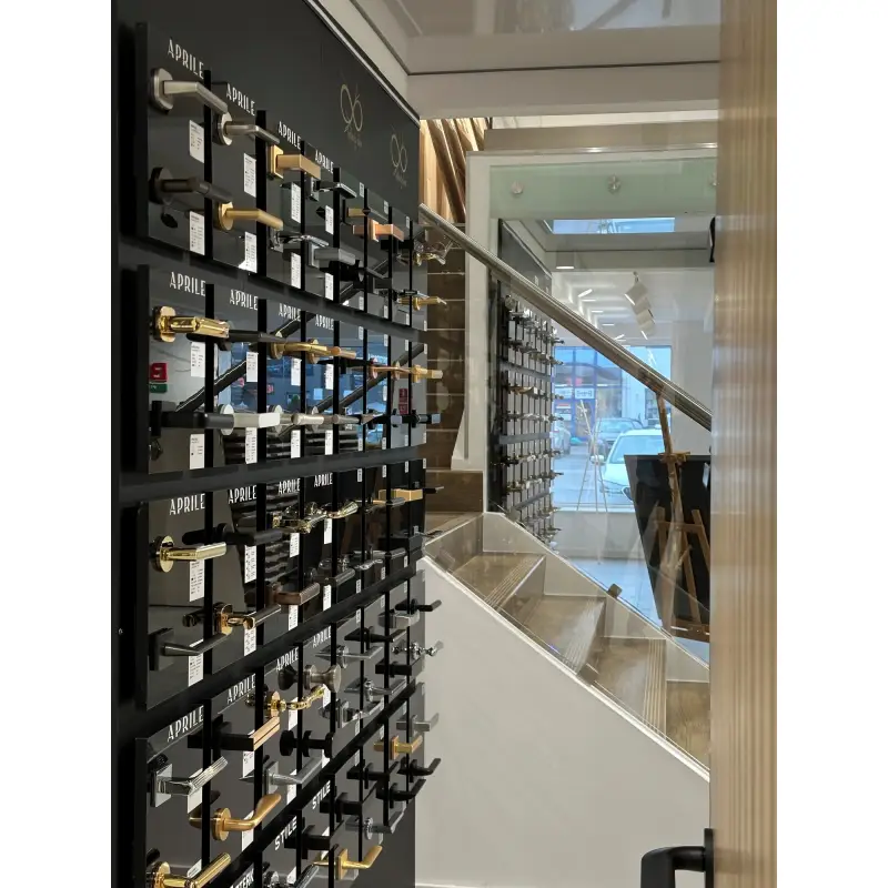 Warszawa, ul. Bartycka 24/26 lok.230 - BEL-POL Bartycka