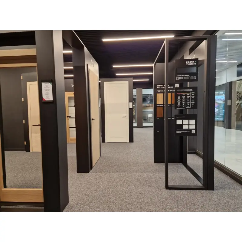 Poznań, ul. Obornicka 337 - CENTRUM PORTA DRZWI