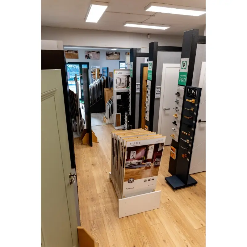 Lubań, ul. Papieża Jana Pawła II 10 - Elektra  (sklep par