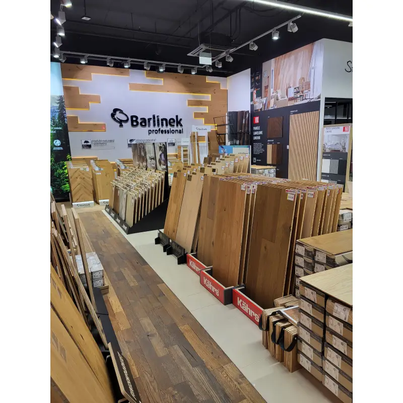 Opole, ul. Wrocławska 152/154 (Obok kina Helios i Leroy Mer