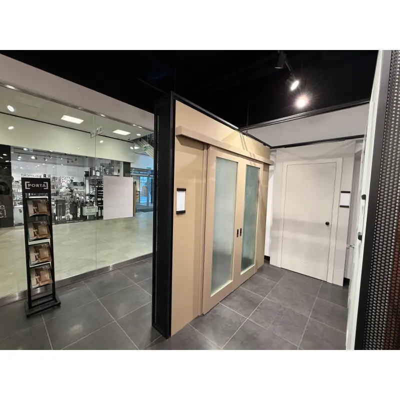 Wrocław, ul. Braniborska 14 - CENTRUM PORTA DRZWI