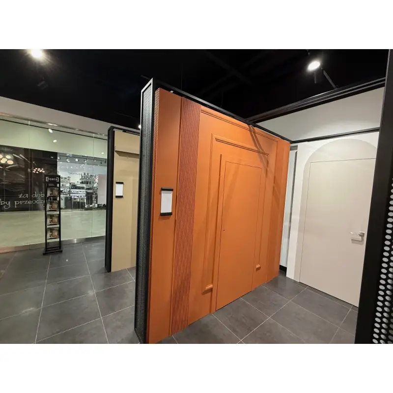 Wrocław, ul. Braniborska 14 - CENTRUM PORTA DRZWI