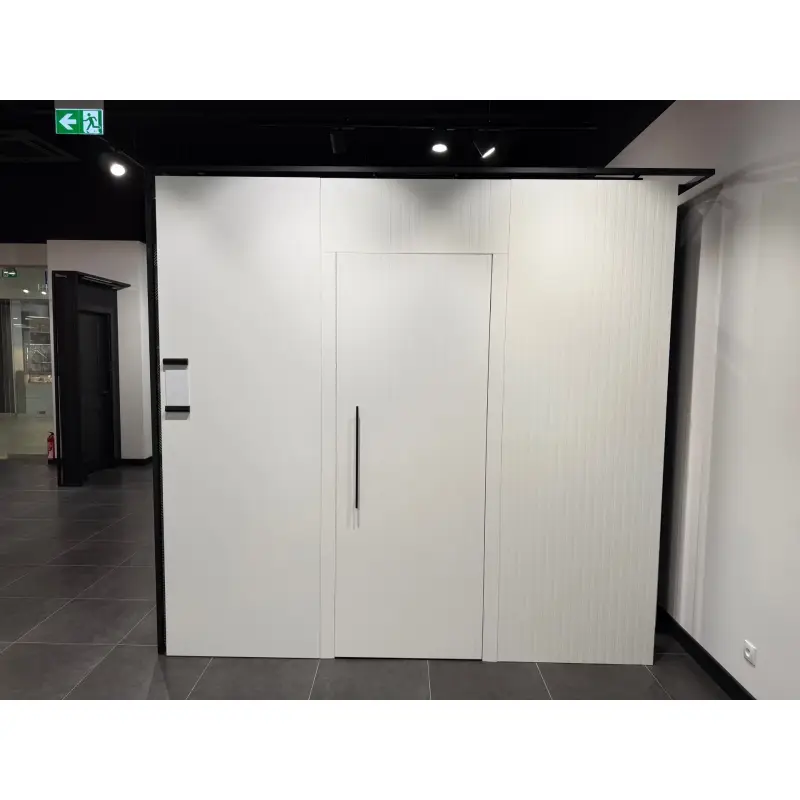 Wrocław, ul. Braniborska 14 - CENTRUM PORTA DRZWI