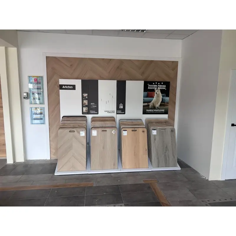 Kołobrzeg, ul. Sienkiewicza 19 - D&F Tomasz Milewski  (skle